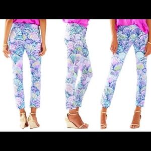 Lilly Pulitzer Callahan Chino in Oh Shello!